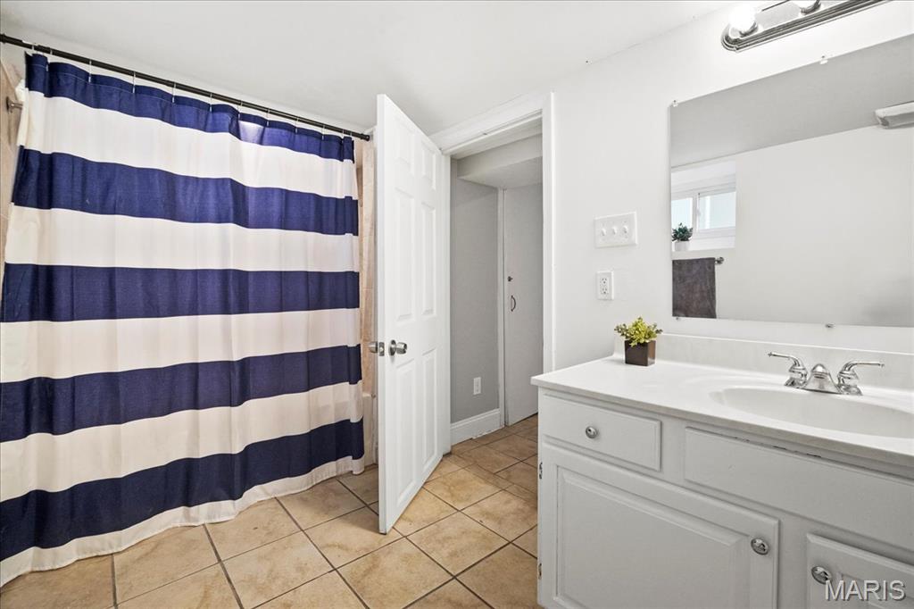 St Louis, Missouri 63104, United States, 3 Bedrooms Bedrooms, ,3 BathroomsBathrooms,Residential,Active,124542