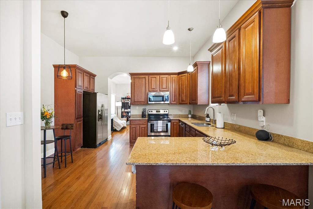 St Louis, Missouri 63104, United States, 3 Bedrooms Bedrooms, ,3 BathroomsBathrooms,Residential,Active,124542