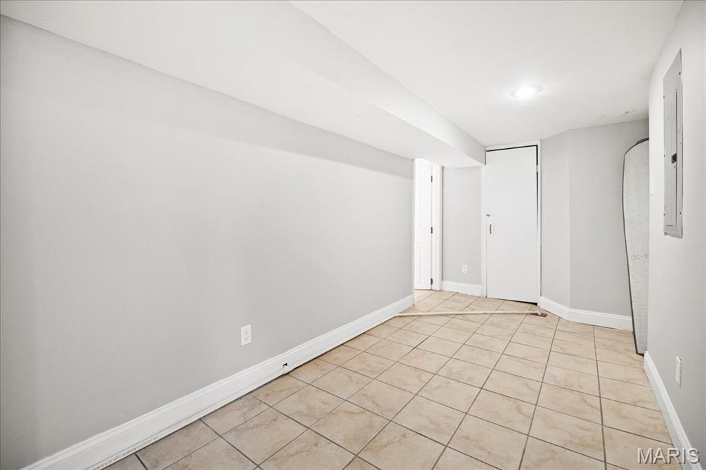 St Louis, Missouri 63104, United States, 3 Bedrooms Bedrooms, ,3 BathroomsBathrooms,Residential,Active,124542