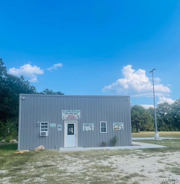 D Sub - Commercial Sale