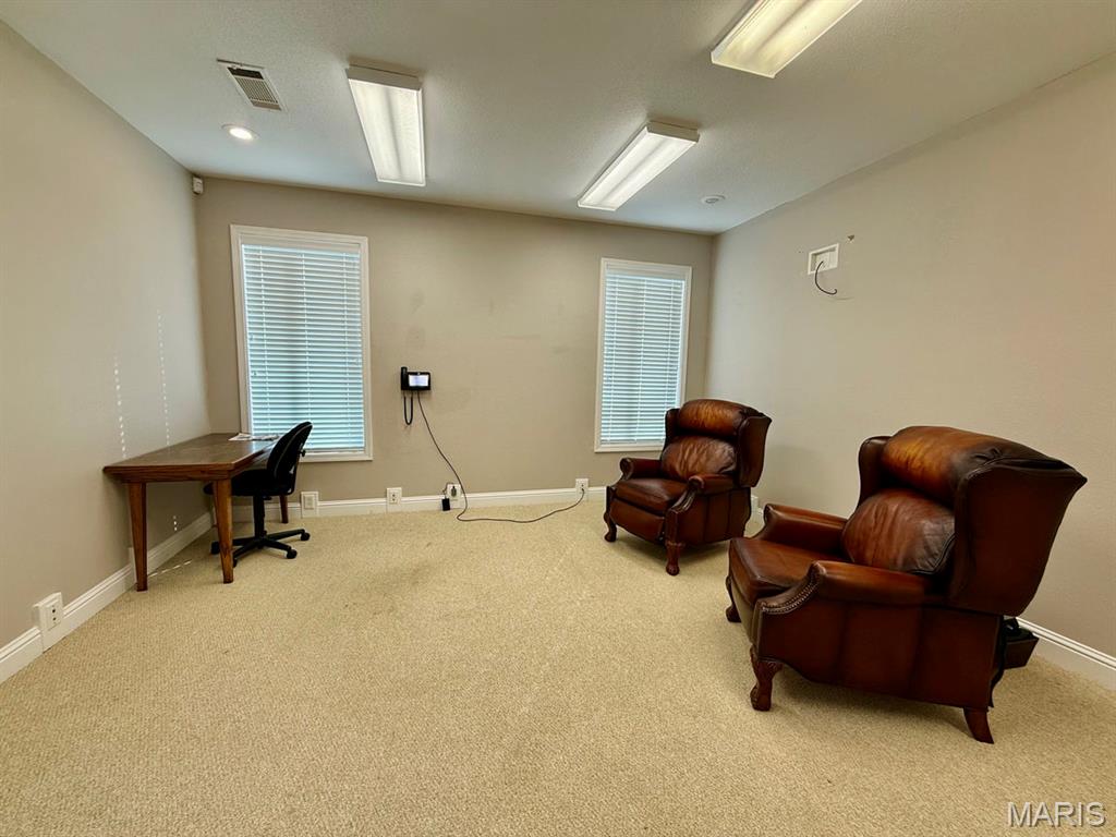 n/a - Commercial Lease