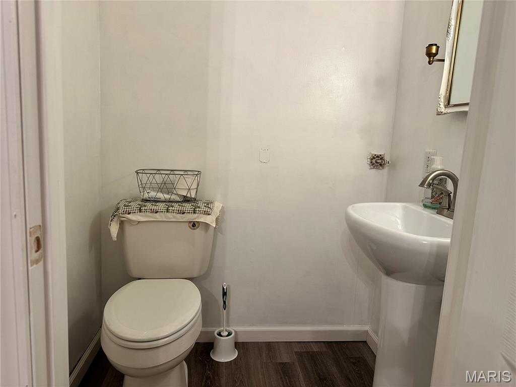 Country Club Hills - Residential