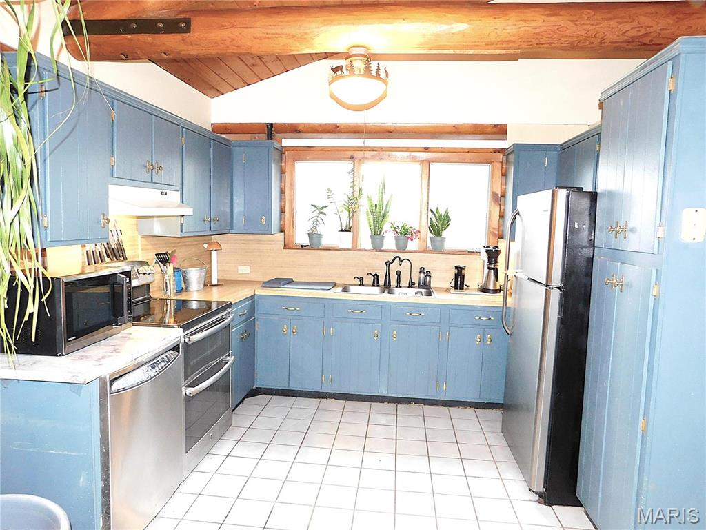 5 Sherwood Meadows Circle