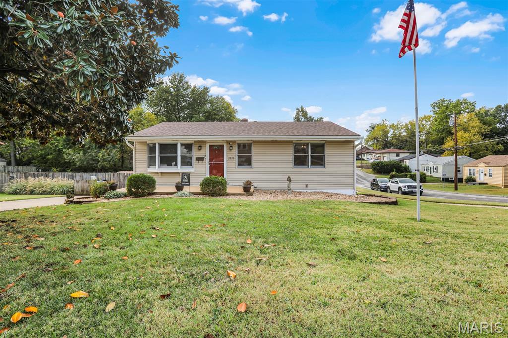 Photo of 2525 Spencer Avenue, Overland, MO 63114 (MLS # 26066085)