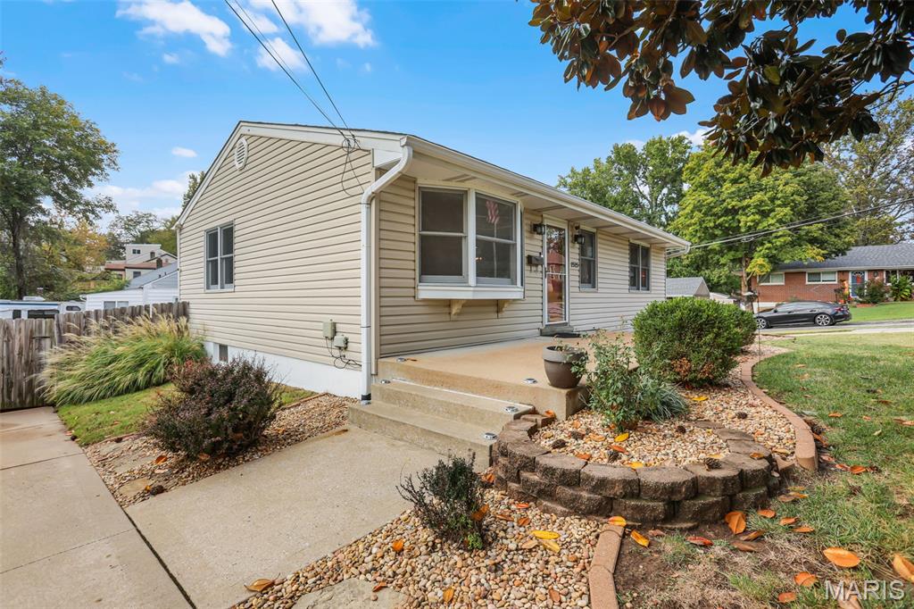 Photo of 2525 Spencer Avenue, Overland, MO 63114 (MLS # 26066085)