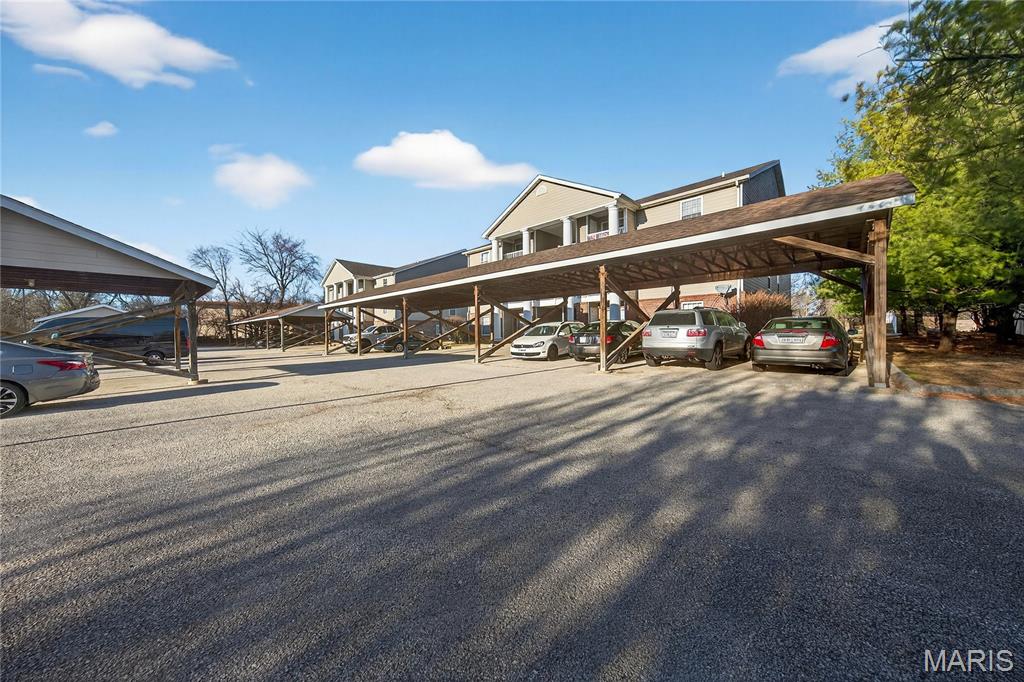 Materdie Place Condo - Residential