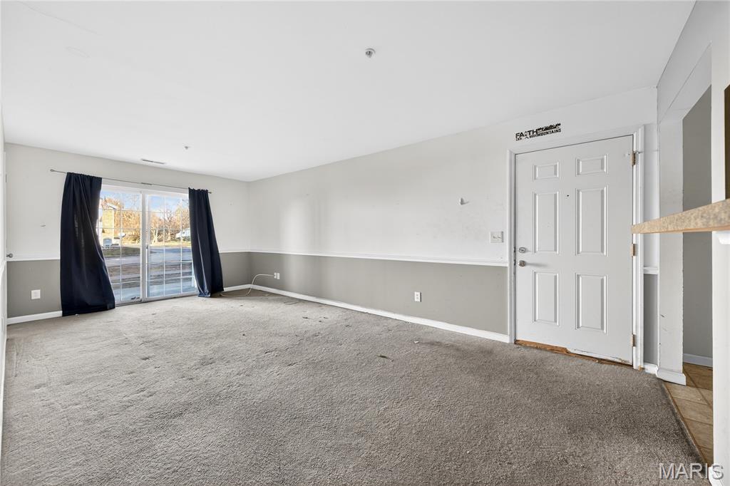 Materdie Place Condo - Residential