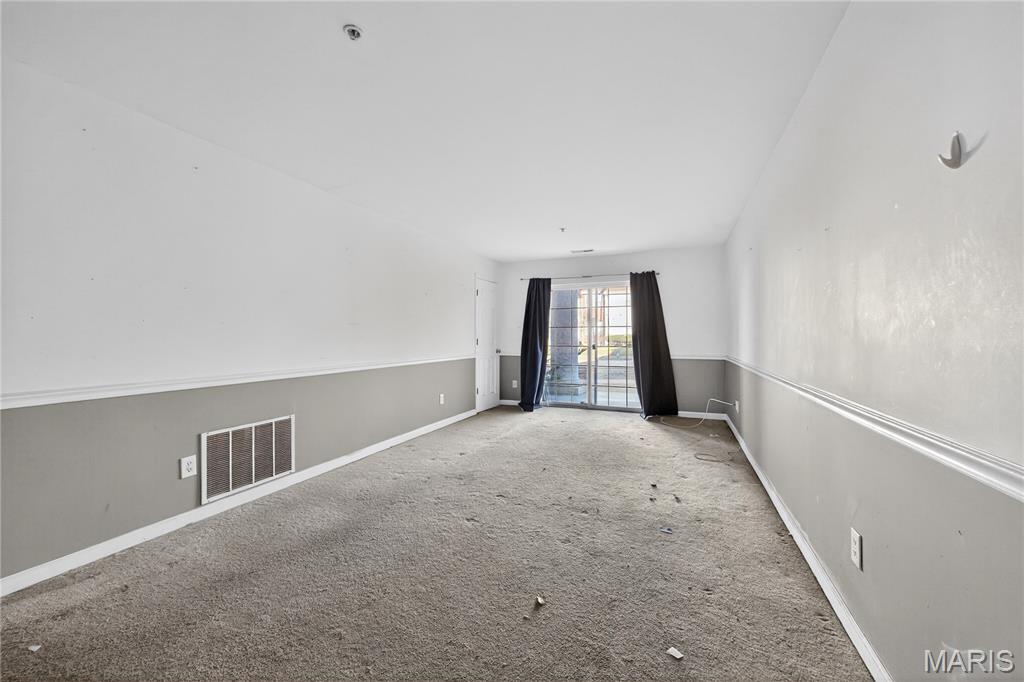 Materdie Place Condo - Residential