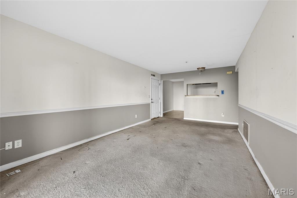 Materdie Place Condo - Residential