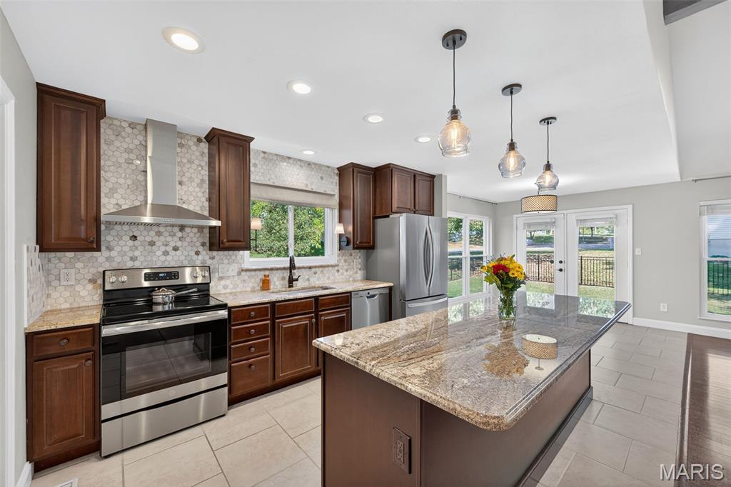 729 Redstart Drive