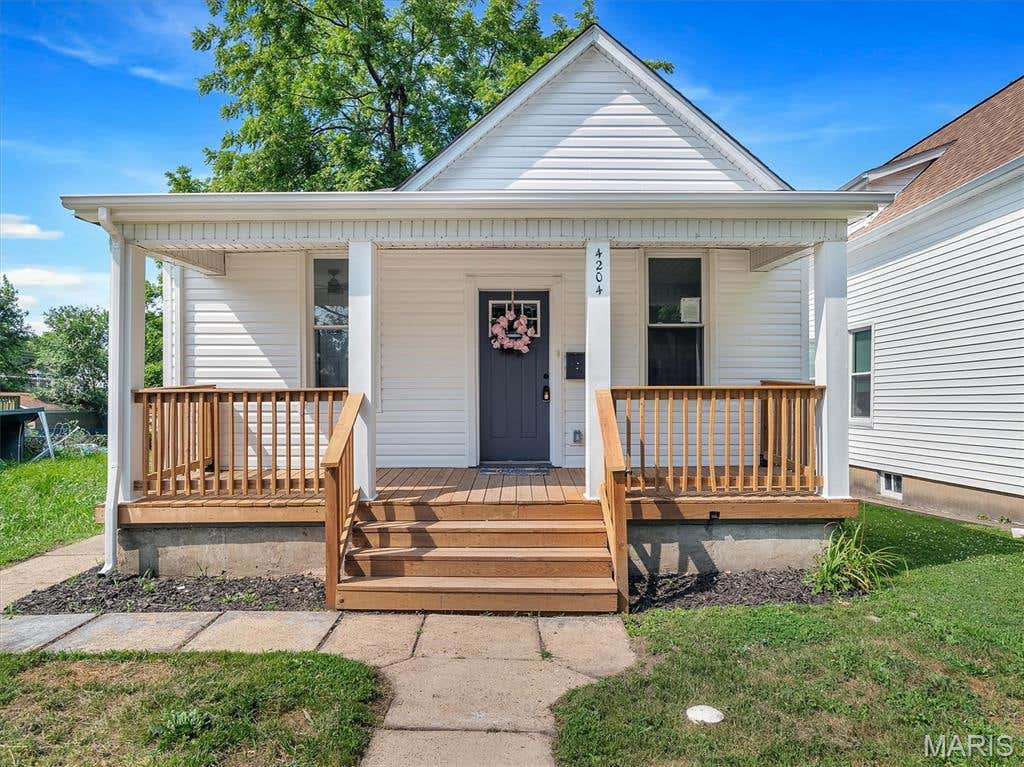 Photo of 4204 Osceola Street, St Louis, MO 63116 (MLS # 26037368)