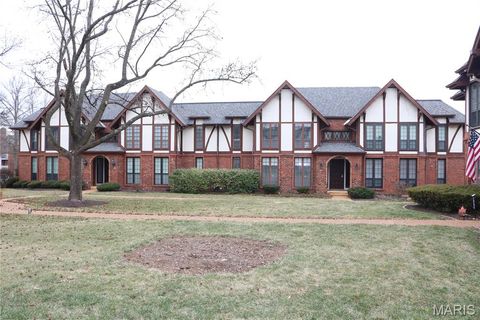Tiny photo for 927 Claytonbrook Drive #3, Ballwin, MO 63011 (MLS # 26011878)