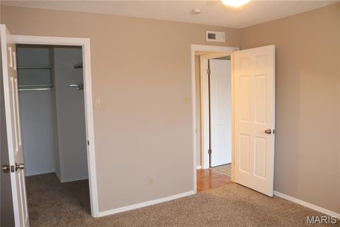 Tiny photo for 927 Claytonbrook Drive #3, Ballwin, MO 63011 (MLS # 26011878)