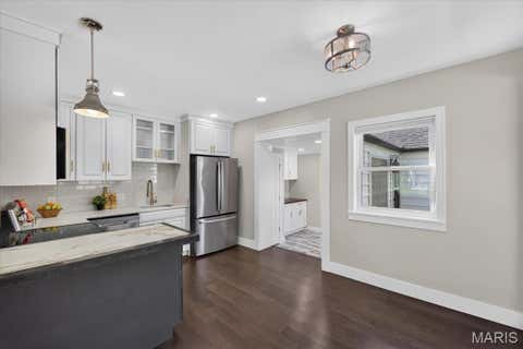 Tiny photo for 900 Dwyer Avenue, Kirkwood, MO 63122 (MLS # 26049247)