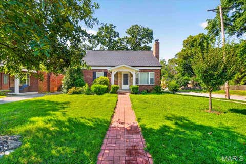 Photo of 900 Dwyer Avenue, Kirkwood, MO 63122 (MLS # 26049247)