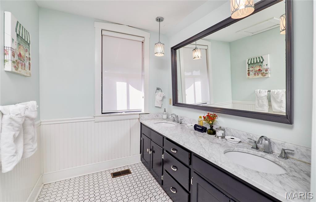 N/A - Commercial Sale