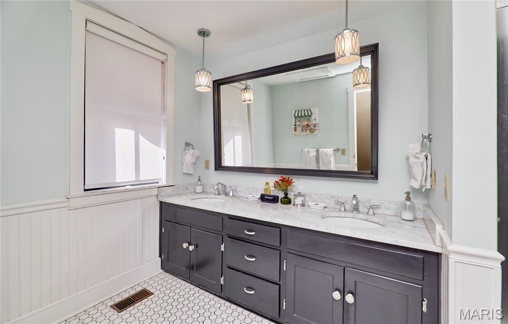 N/A - Commercial Sale