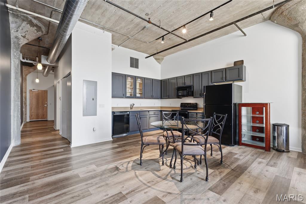 Annex Lofts Condo - Residential