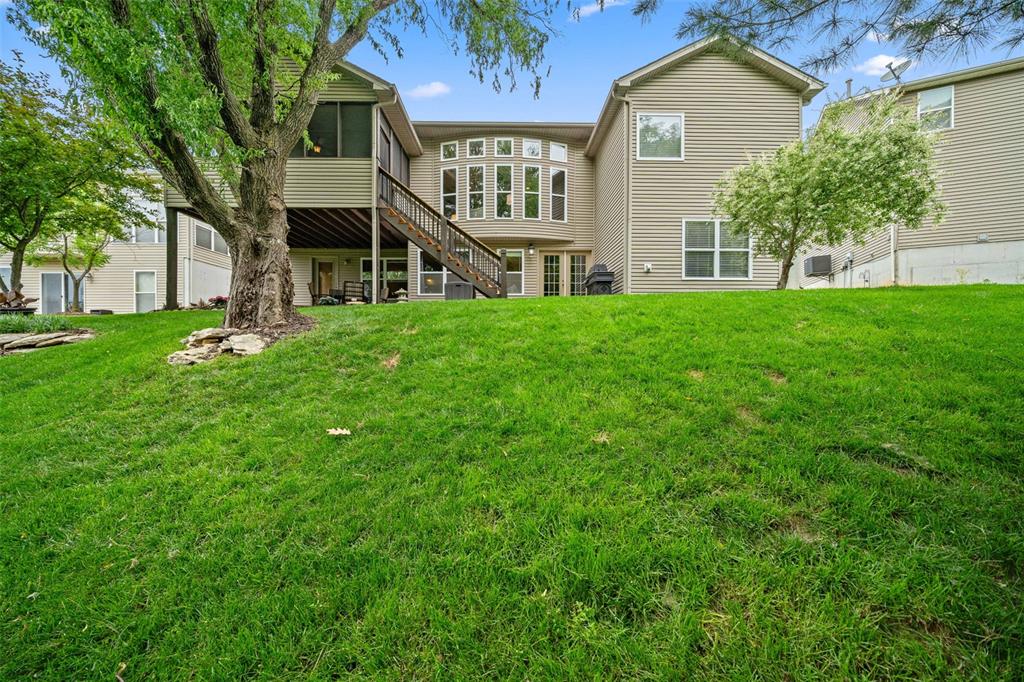 Wentzville, Missouri 63385, United States, 5 Bedrooms Bedrooms, ,4 BathroomsBathrooms,Residential,Active,138678