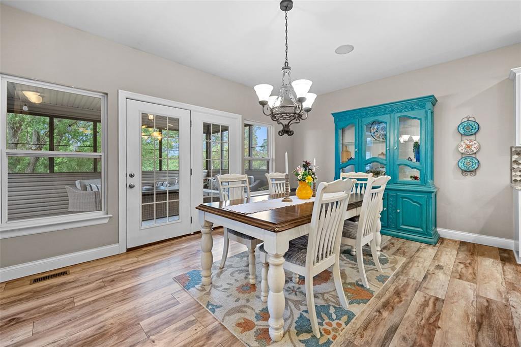 Wentzville, Missouri 63385, United States, 5 Bedrooms Bedrooms, ,4 BathroomsBathrooms,Residential,Active,138678