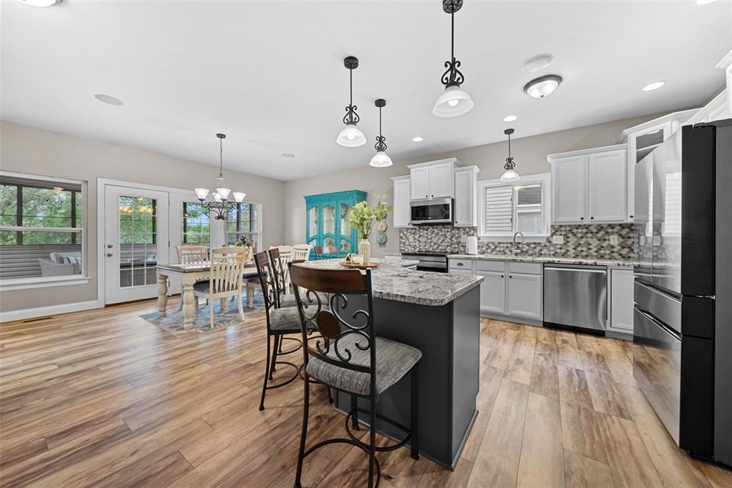 Wentzville, Missouri 63385, United States, 5 Bedrooms Bedrooms, ,4 BathroomsBathrooms,Residential,Active,138678