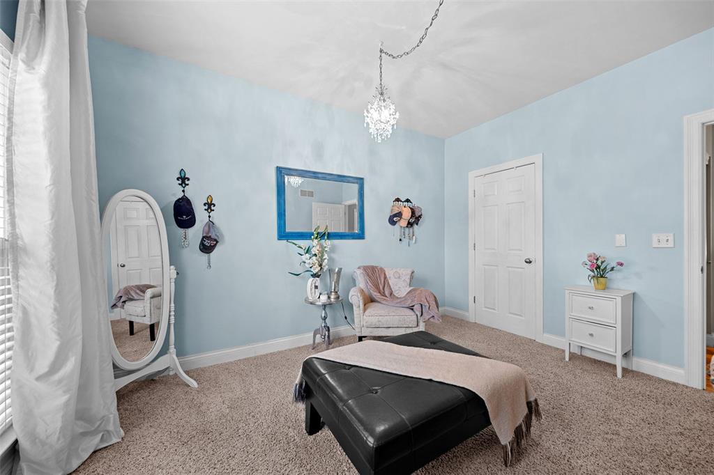 Wentzville, Missouri 63385, United States, 5 Bedrooms Bedrooms, ,4 BathroomsBathrooms,Residential,Active,138678