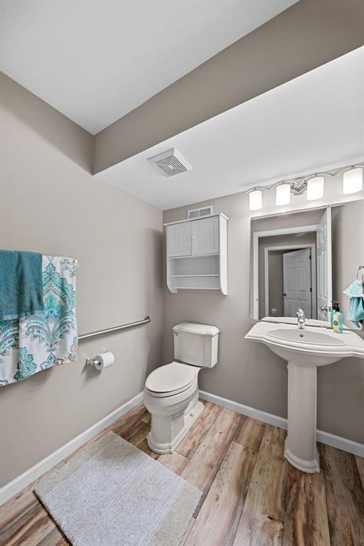 Wentzville, Missouri 63385, United States, 5 Bedrooms Bedrooms, ,4 BathroomsBathrooms,Residential,Active,138678