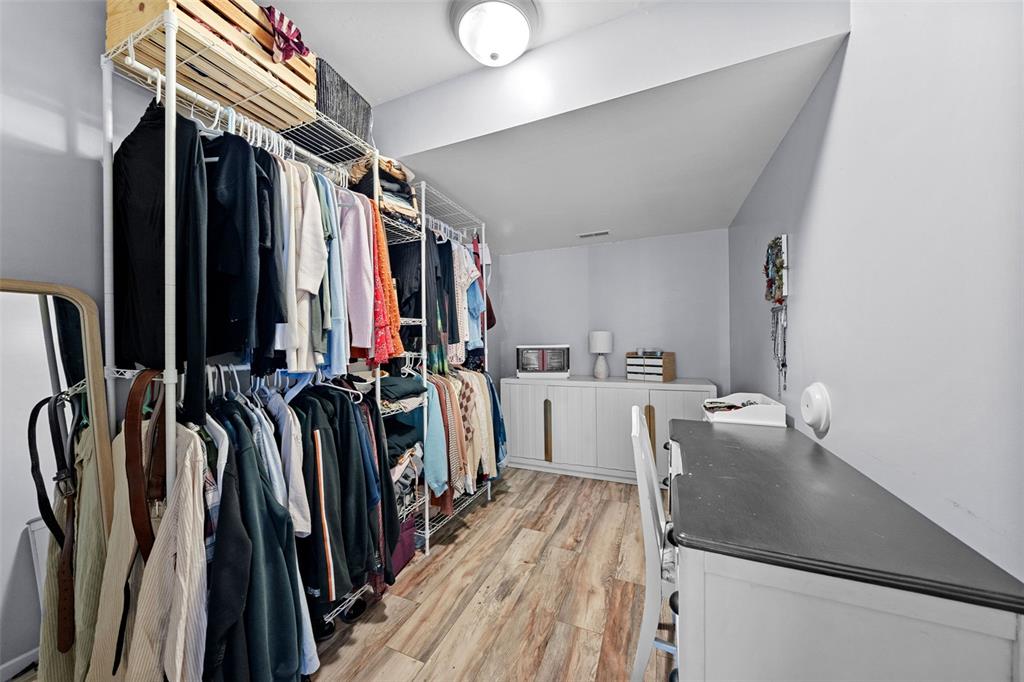 Wentzville, Missouri 63385, United States, 5 Bedrooms Bedrooms, ,4 BathroomsBathrooms,Residential,Active,138678