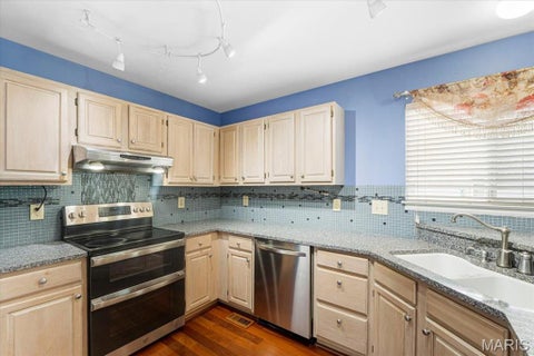 Tiny photo for 208 Kylewood Court, Ballwin, MO 63021 (MLS # 26036834)