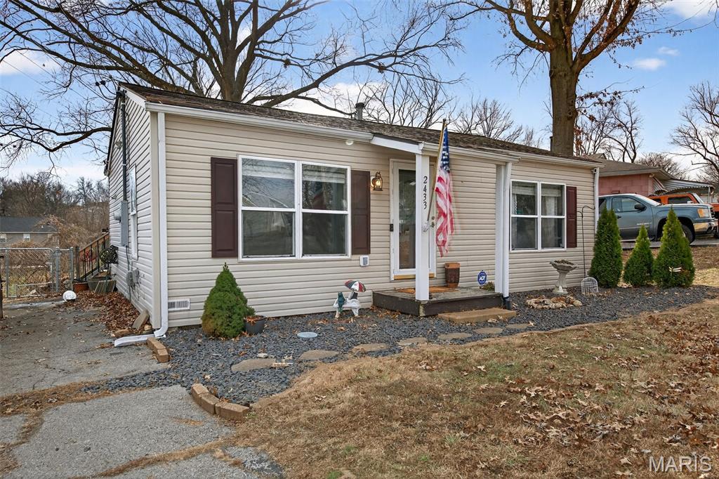 2433 Ridgecrest Drive