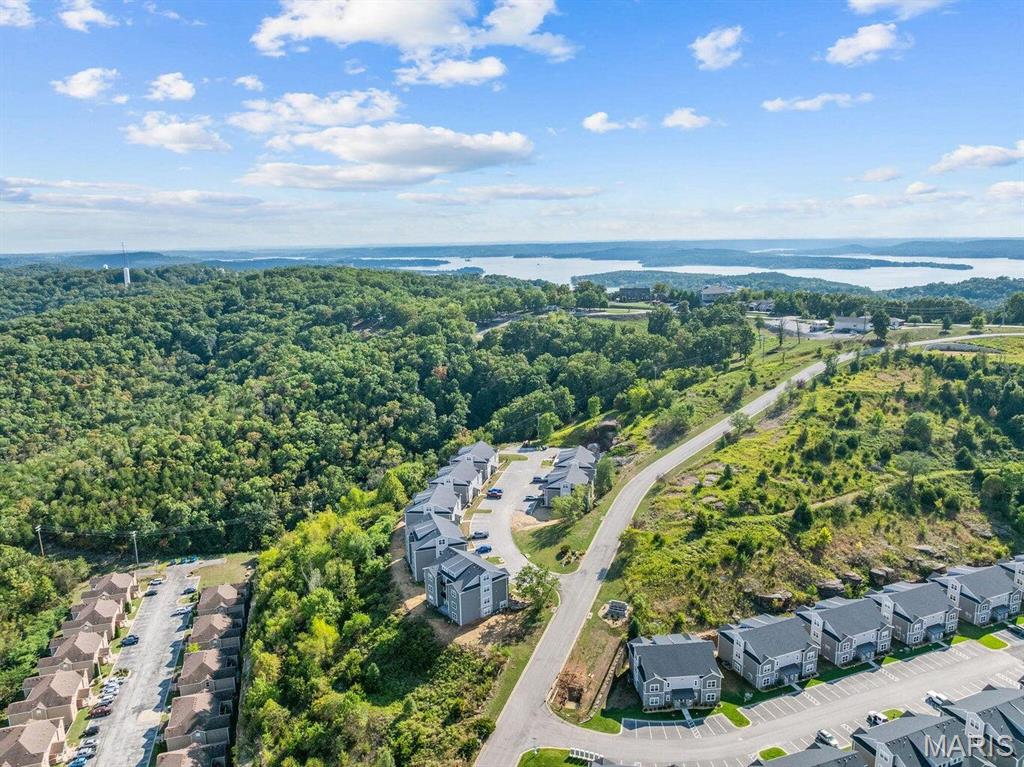 Vinyards Terrace Condomiums - Residential