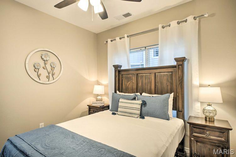 Vinyards Terrace Condomiums - Residential