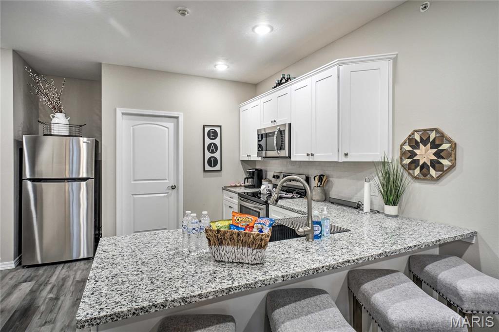 Vinyards Terrace Condomiums - Residential