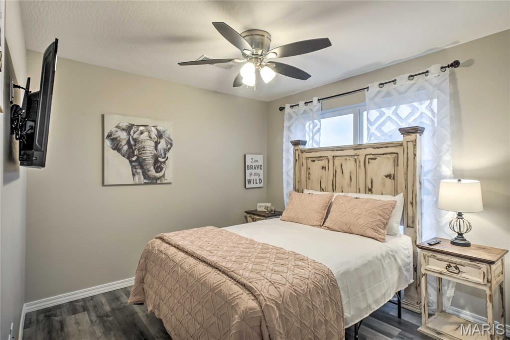 Vinyards Terrace Condomiums - Residential