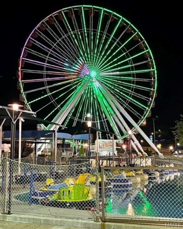 Vinyards Terrace Condomiums - Residential