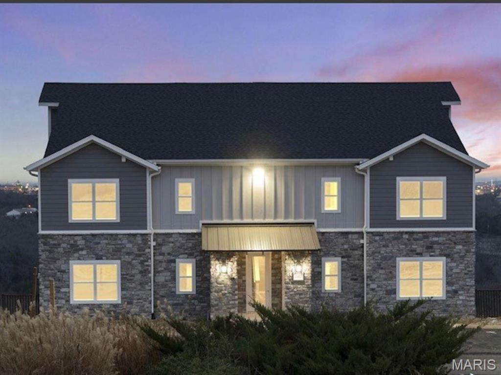 Vinyards Terrace Condomiums - Residential