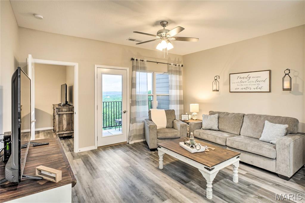 Vinyards Terrace Condomiums - Residential