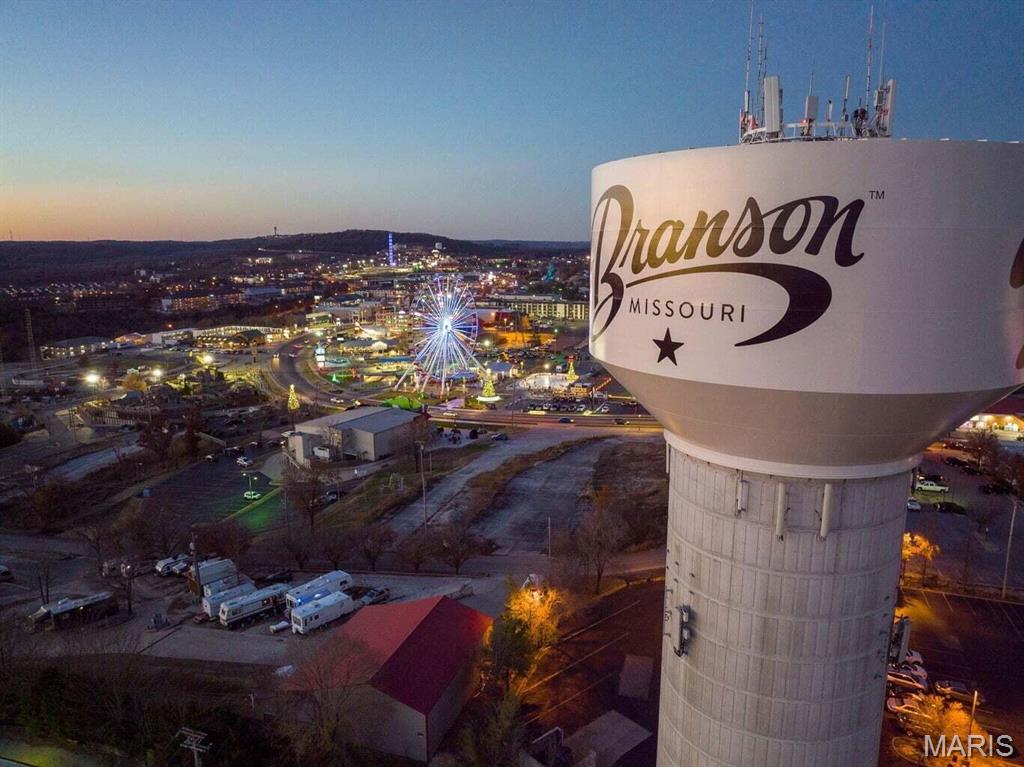 Vinyards Terrace Condomiums - Residential