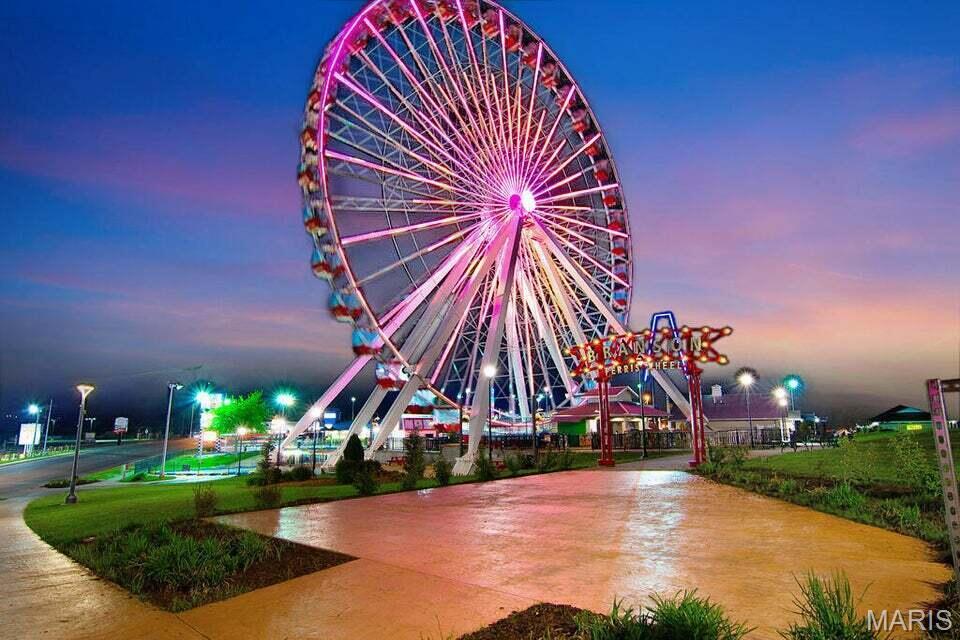 Vinyards Terrace Condomiums - Residential