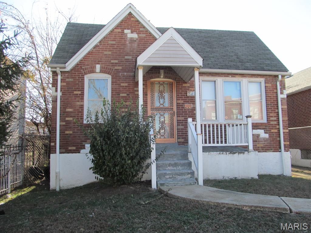 Photo of 2218 Farrar Street, St Louis, MO 63107 (MLS # 26008355)
