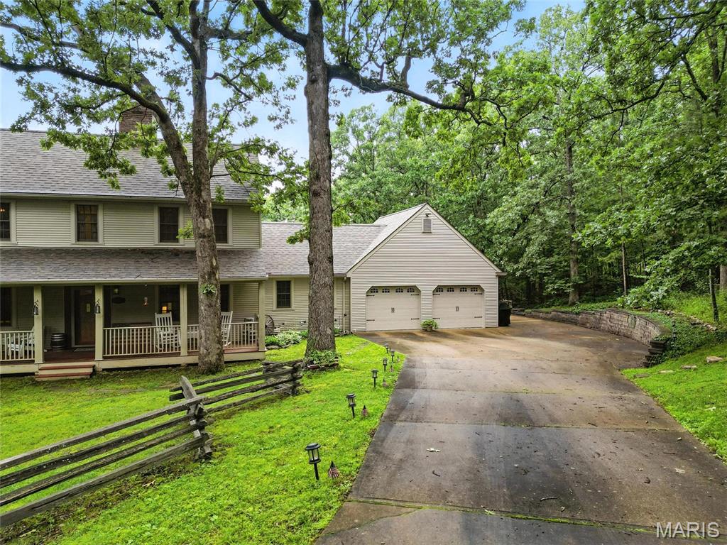 1423 Emily Lane