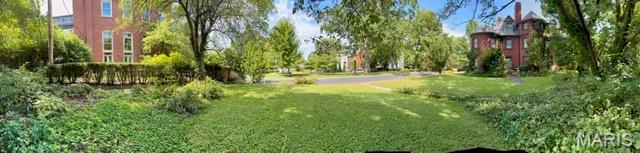 Lafayette Square - Land