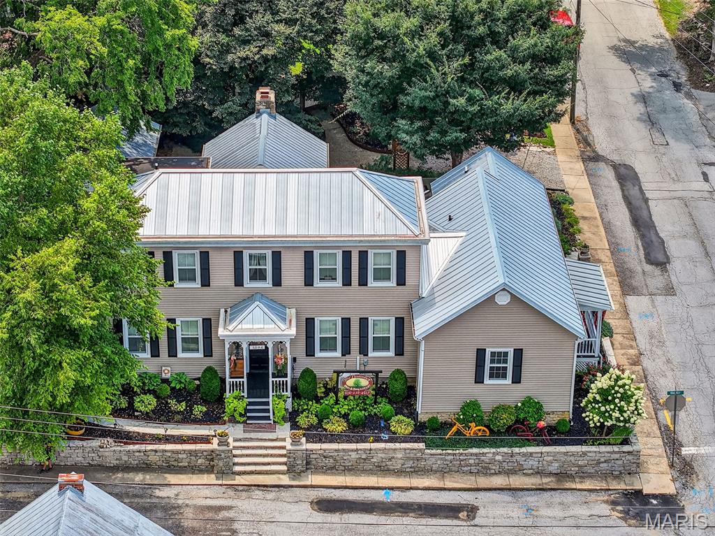 5596 Walnut Street