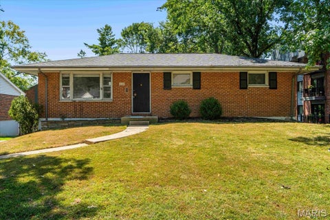 Photo of 448 W Adams Avenue, Kirkwood, MO 63122 (MLS # 26056575)