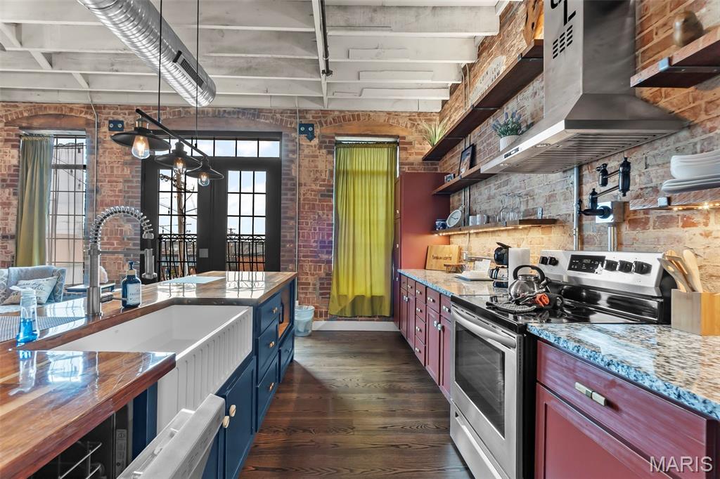 City/Perryville - Commercial Sale