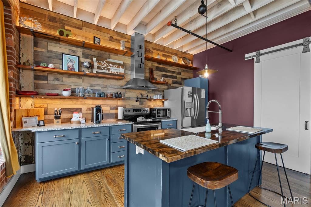 City/Perryville - Commercial Sale