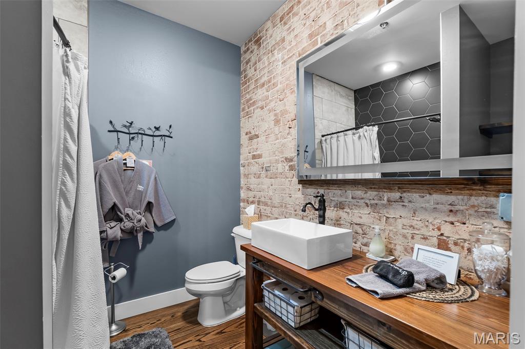 City/Perryville - Commercial Sale