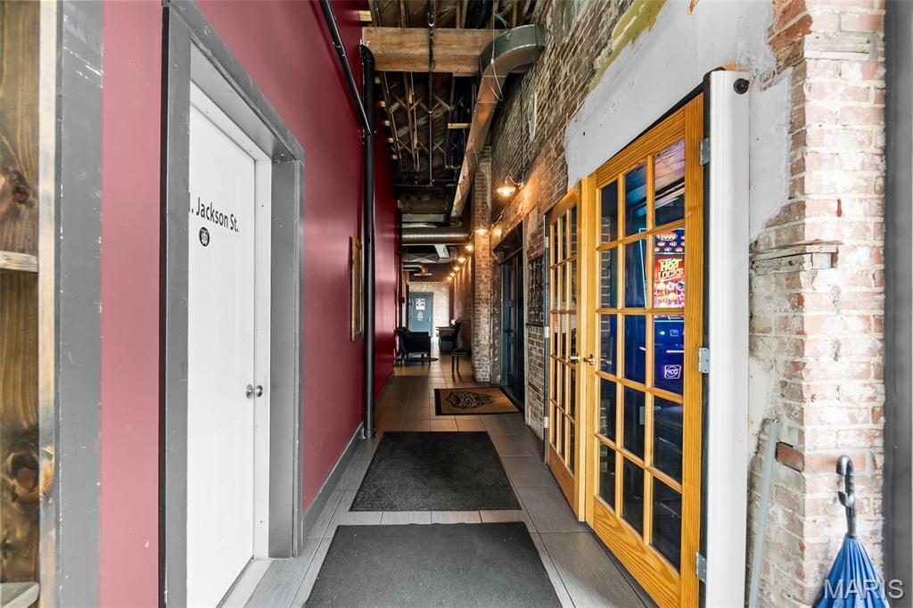 City/Perryville - Commercial Sale