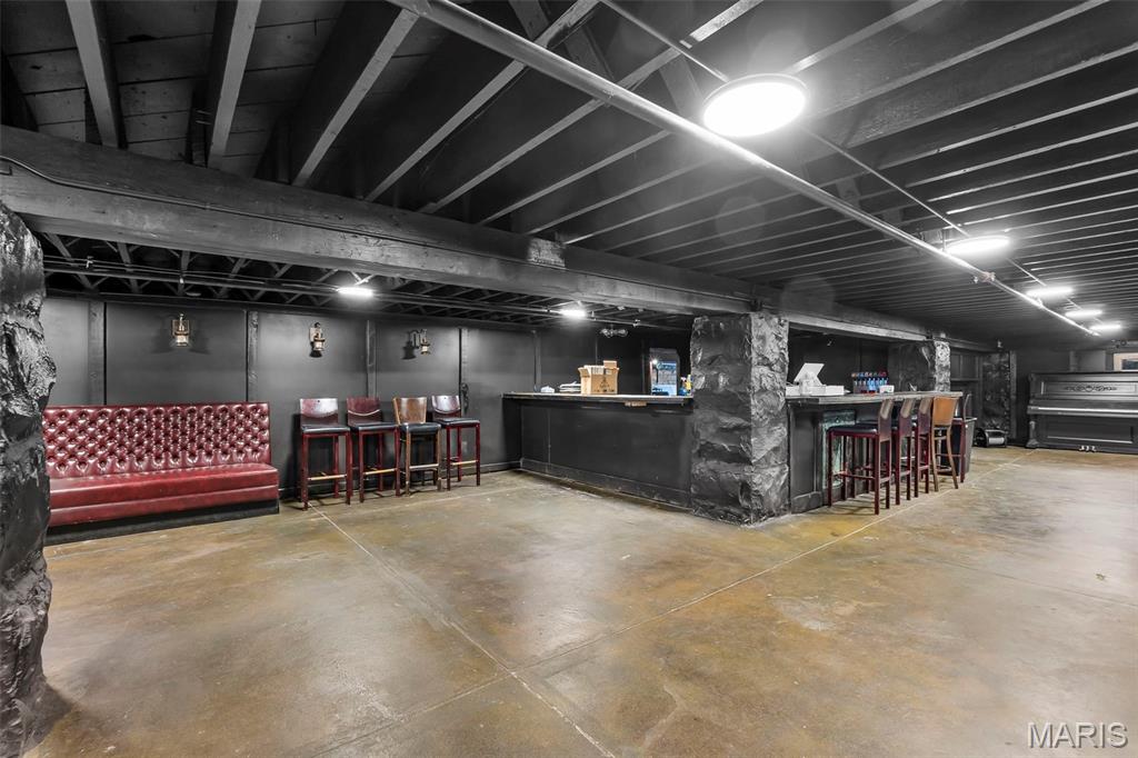 City/Perryville - Commercial Sale