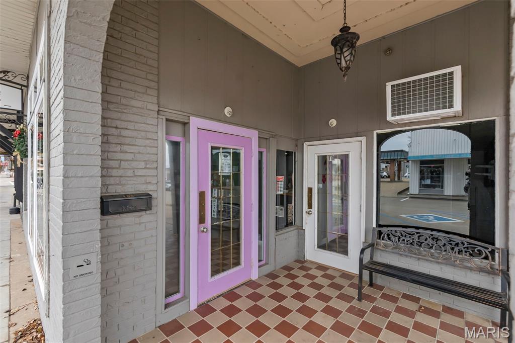 City/Perryville - Commercial Sale